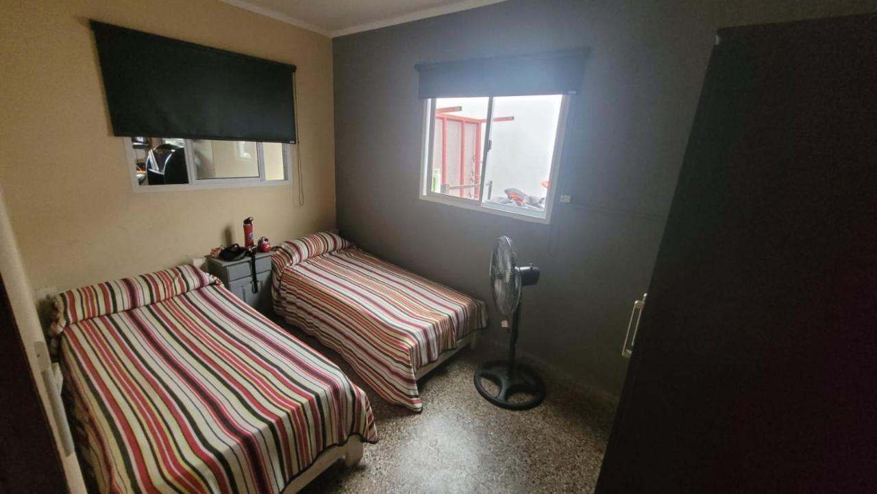 Habitacion Privada En Casa Particular Con Bano Y Espacios En Comun Compartidos- Precios Para 2 Personas 13000 Pesos Argentinos - 1 Persona 7500 Por Noche Concordia Exterior foto